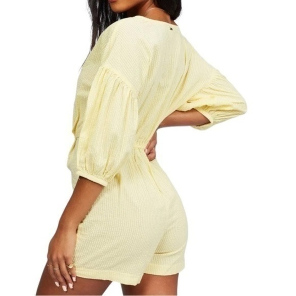 Billabong Sun Valley Romper Yellow Medium NWT - Picture 8 of 9